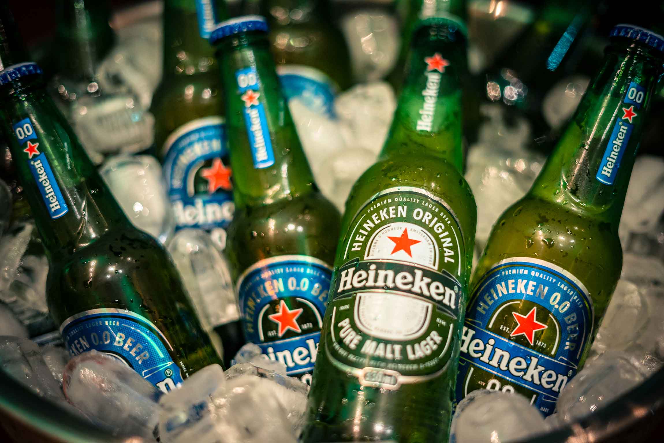 Balde de gelo com Heineken